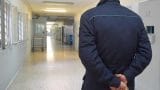 Detenuta in crisi tenta il suicidio ma la polizia penitenziaria interviene in tempo