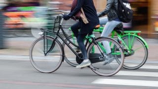 Bologna: 800 Multe ai Ciclisti in un Anno, La Maggior Parte Sotto i Portici e sui Marciapiedi